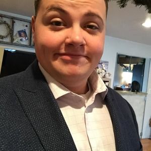 Meet your Posher, Zachary